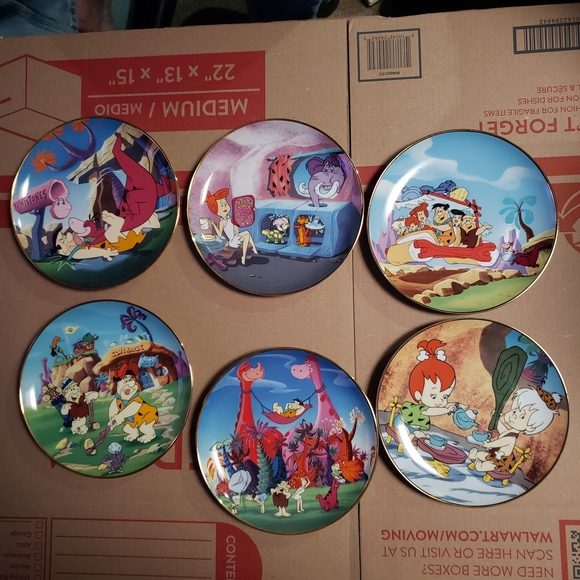 Vintage Cartoon Character Decorative Wall Plates Set - Picture 1 of 14